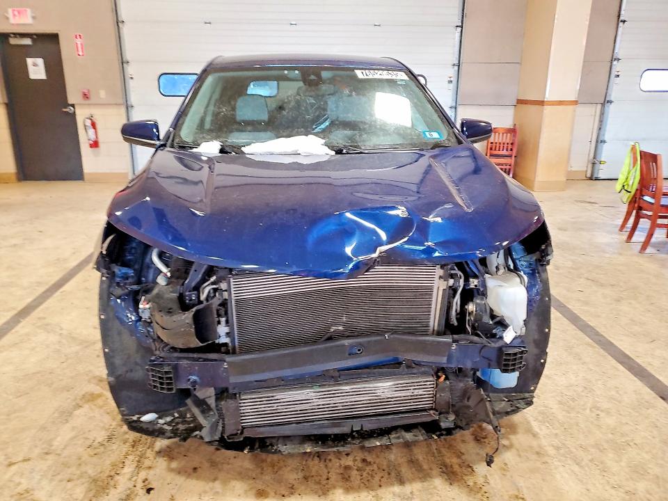 Photo 5 from auction – 2022 CHEVROLET EQUINOX with VIN 3GNAXTEV2NL176183