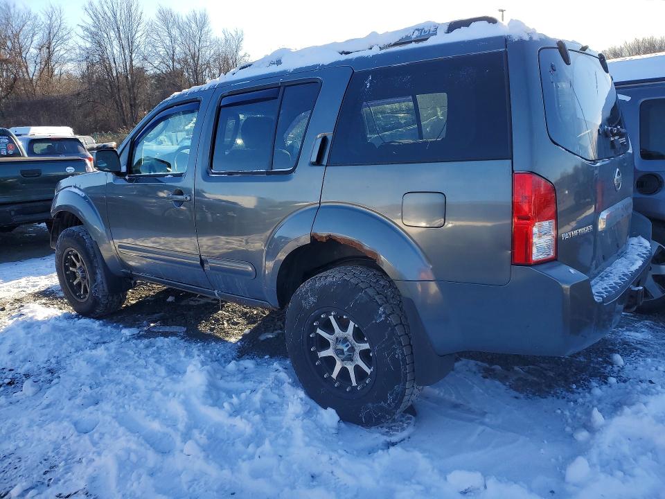 Photo 2 from auction – 2005 NISSAN PATHFINDER with VIN 5N1AR18W45C711419