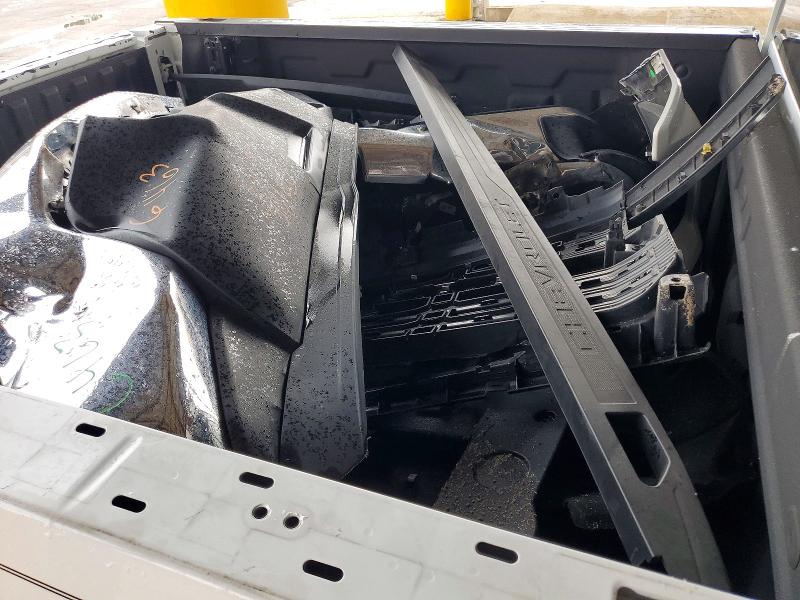 Photo 12 from auction – 2023 CHEVROLET SILVERADO with VIN 2GCUDDED7P1118201