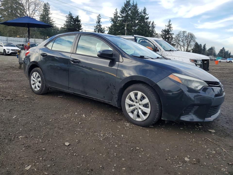 Photo 4 from auction – 2014 TOYOTA COROLLA with VIN 2T1BURHE6EC156896