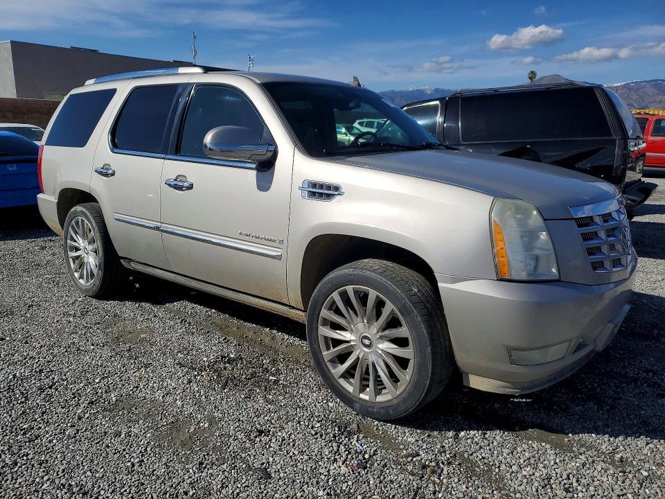 Photo 4 from auction – 2008 CADILLAC ESCALADE with VIN 1GYFK63878R148575
