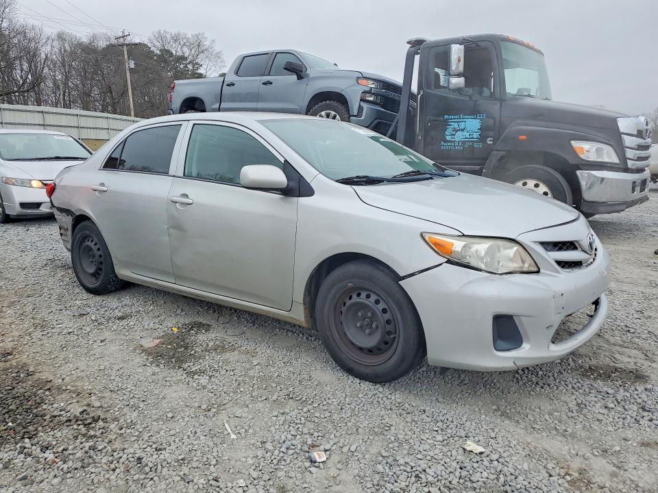 Photo 4 from auction – 2013 TOYOTA COROLLA with VIN 2T1BU4EE5DC926740