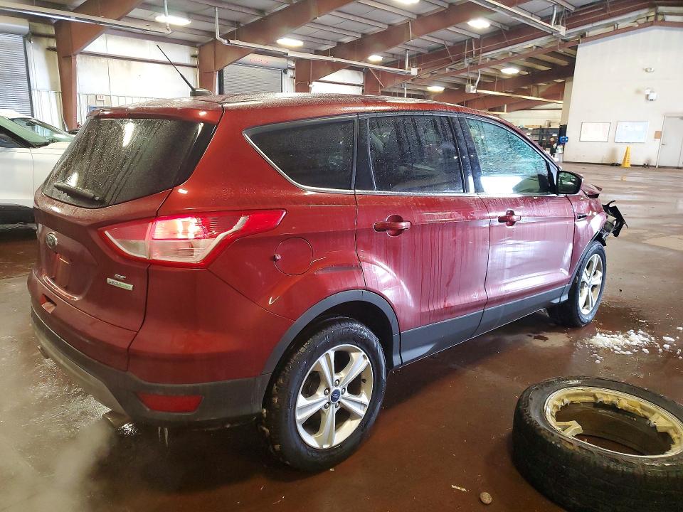 Photo 3 from auction – 2016 FORD ESCAPE SE with VIN 1FMCU0GX7GUA15355