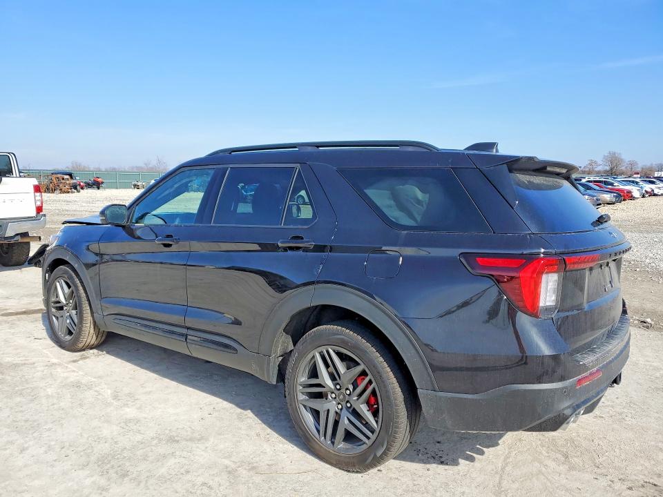 Photo 2 from auction – 2026 FORD EXPLORER with VIN 1FMWK8GC2TGA32684