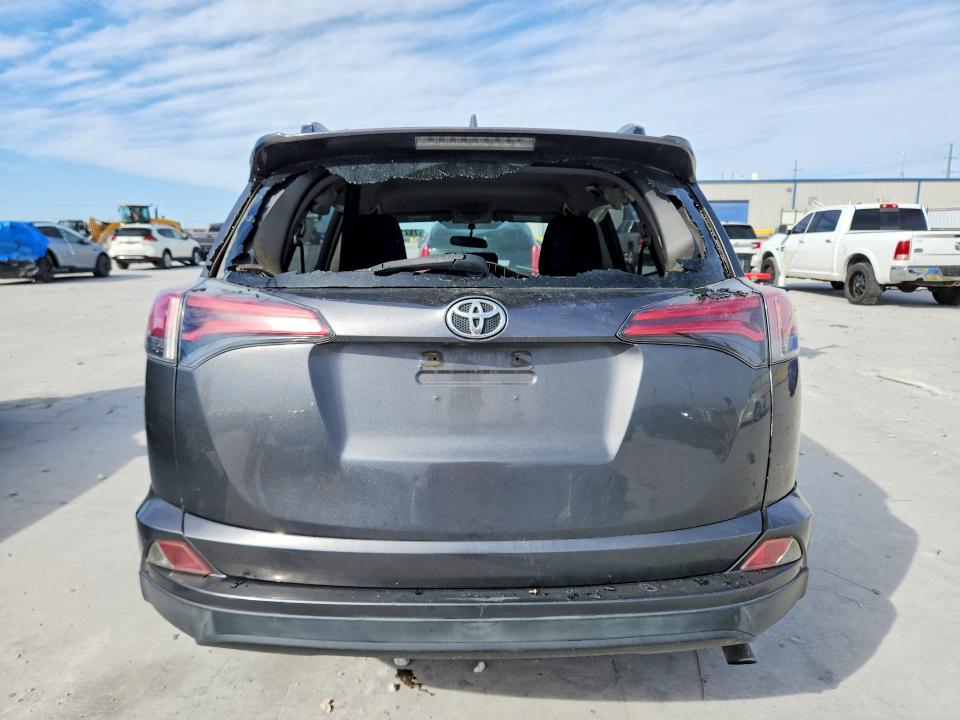 Photo 6 from auction – 2016 TOYOTA RAV4 with VIN JTMZFREVXGJ089580