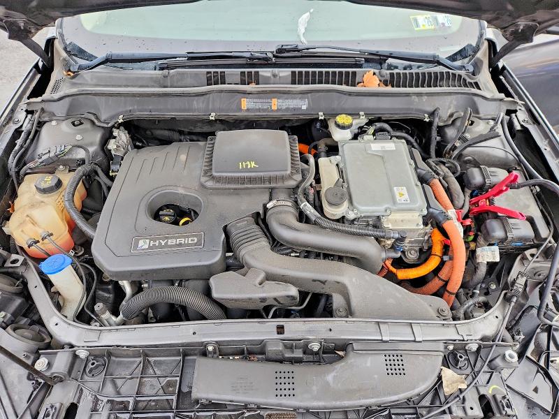Photo 11 from auction – 2019 FORD FUSION with VIN 3FA6P0LU8KR222525