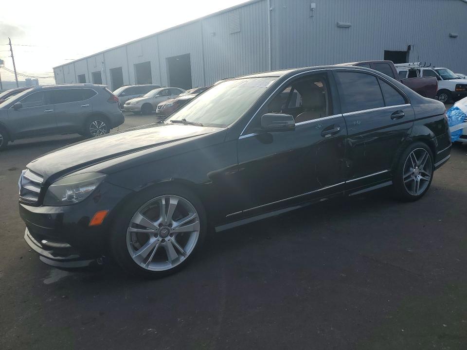 MERCEDES-BENZ C 300 4MAT 2011 with VIN WDDGF8BB3BR168343 - Photo from auction