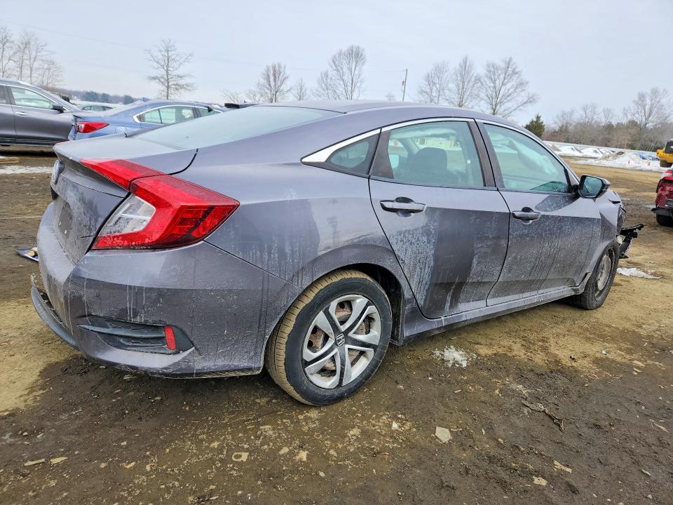 Photo 3 from auction – 2016 HONDA CIVIC with VIN 2HGFC2F51GH522708