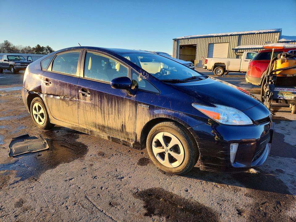 Photo 4 from auction – 2014 TOYOTA PRIUS with VIN JTDKN3DU3E0360427