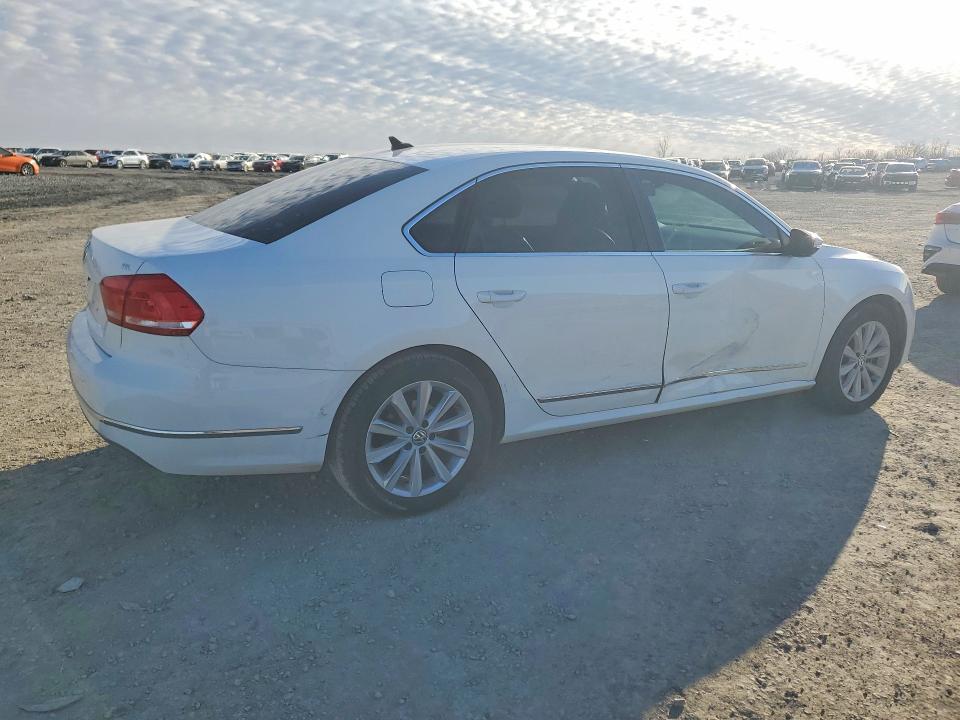 Photo 3 from auction – 2012 VOLKSWAGEN PASSAT with VIN 1VWCH7A35CC021269