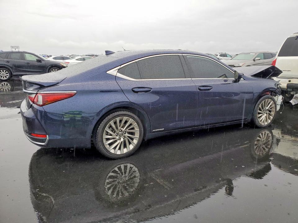 Photo 3 from auction – 2019 LEXUS ES with VIN JTHB21B14K2029957