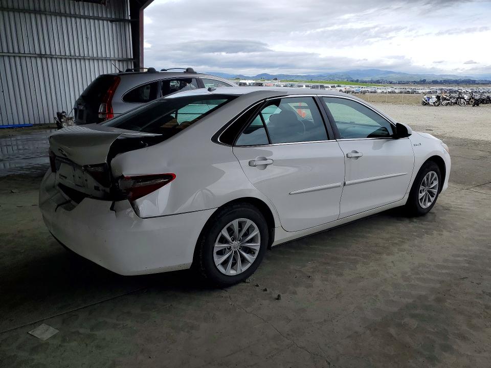 Photo 3 from auction – 2017 TOYOTA CAMRY with VIN 4T1BD1FK9HU219051