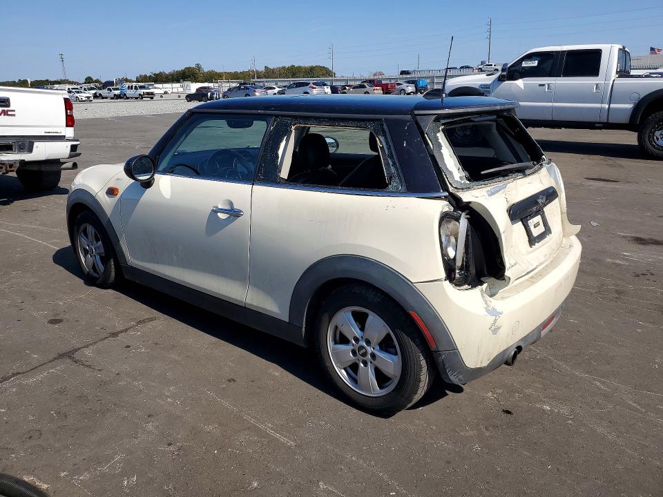 Photo 2 from auction – 2016 MINI COOPER with VIN WMWXP5C52G3B76166