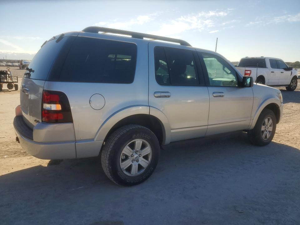 Photo 3 from auction – 2009 FORD EXPLORER X with VIN 1FMEU73E09UA36797