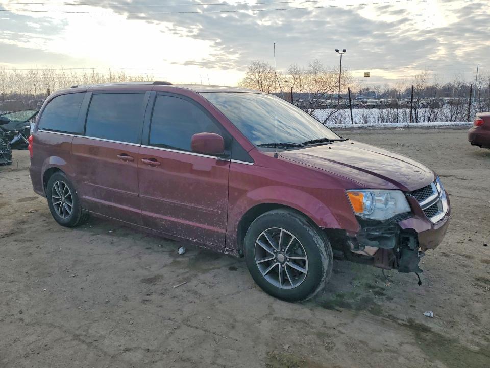 Photo 4 from auction – 2017 DODGE GRAND CARAVAN with VIN 2C4RDGCG8HR692698