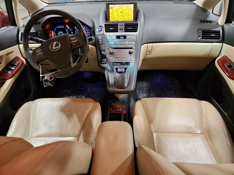 Photo 8 from auction – 2011 LEXUS HS with VIN JTHBB1BA7B2042590