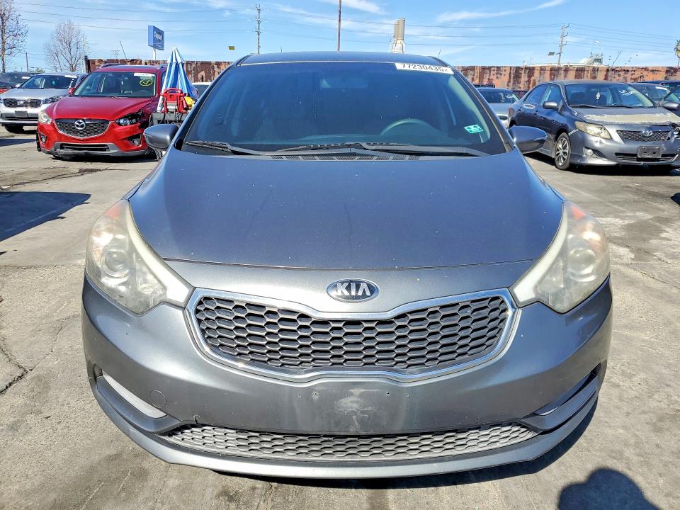 Photo 5 from auction – 2016 KIA FORTE LX with VIN KNAFX4A69G5446416