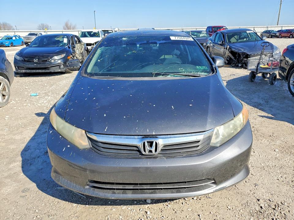 Photo 5 from auction – 2012 HONDA CIVIC LX with VIN 19XFB2F56CE020297