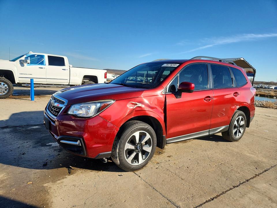 SUBARU FORESTER 2 2017 with VIN JF2SJADC2HH411270 - Photo from auction