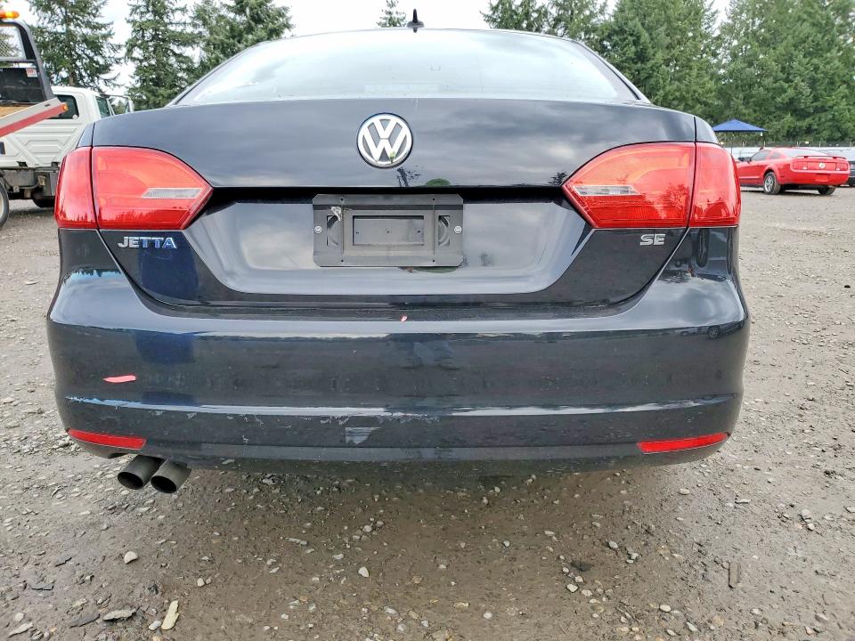 Photo 6 from auction – 2014 VOLKSWAGEN JETTA with VIN 3VWD17AJ2EM317388