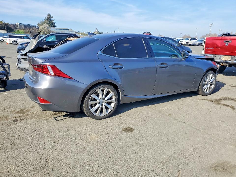 Photo 3 from auction – 2016 LEXUS IS 200T with VIN JTHBA1D24G5017032