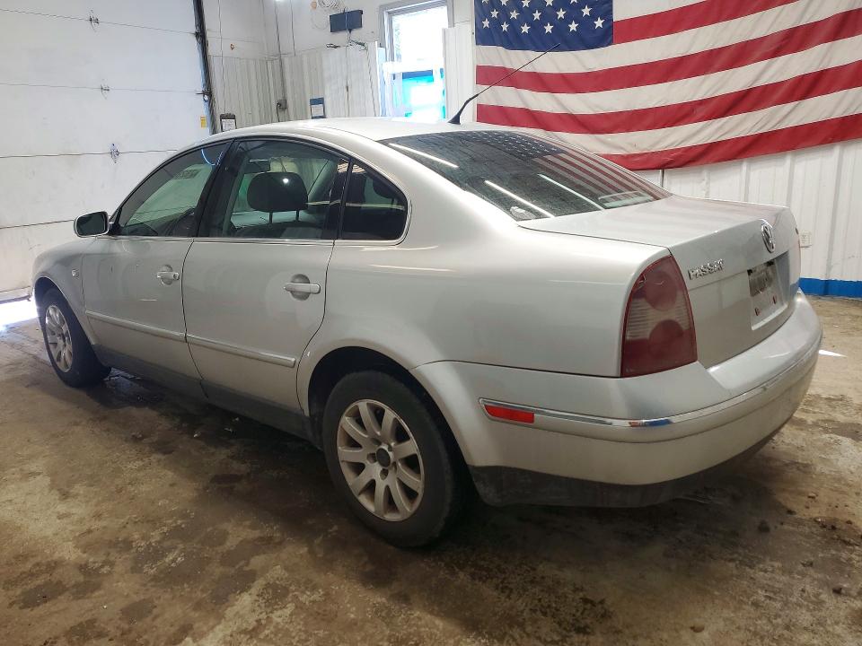 Photo 2 from auction – 2003 VOLKSWAGEN PASSAT with VIN WVWPH63B03P188702