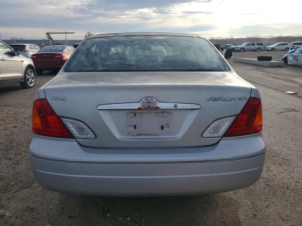 Photo 6 from auction – 2002 TOYOTA AVALON with VIN 4T1BF28BX2U215417