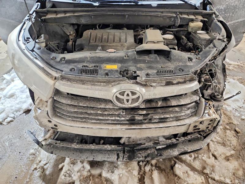 Photo 12 from auction – 2016 TOYOTA HIGHLANDER with VIN 5TDDKRFH0GS298084