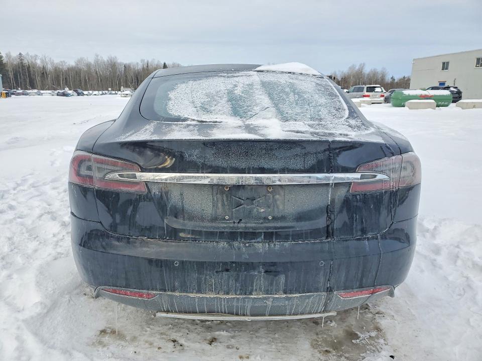 Photo 6 from auction – 2015 TESLA MODEL S with VIN 5YJSA1E26FF103665