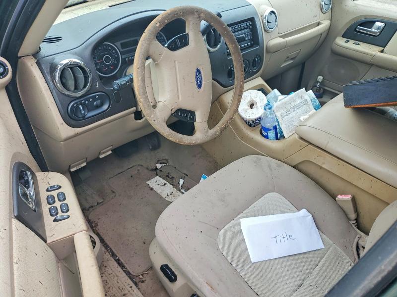 Photo 8 from auction – 2005 FORD EXPEDITION with VIN 1FMPU15585LA66309