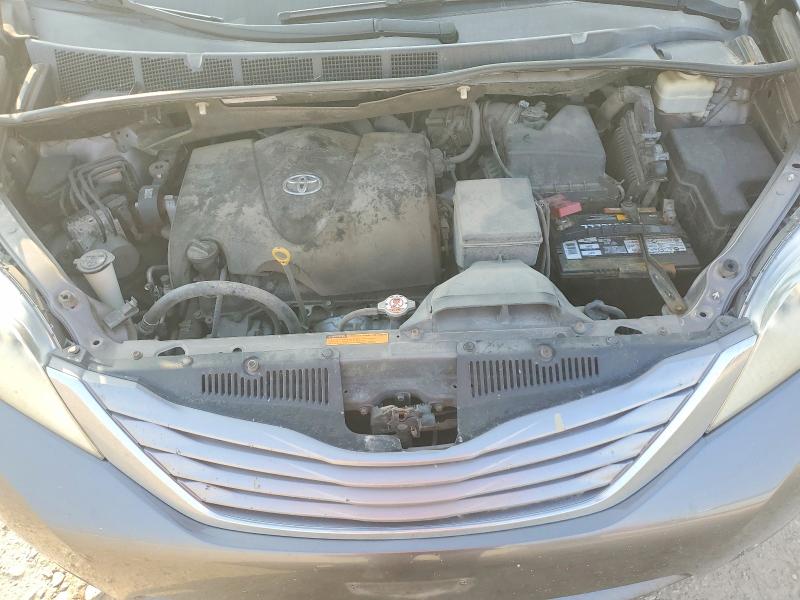 Photo 12 from auction – 2017 TOYOTA SIENNA with VIN 5TDYZ3DC9HS775551