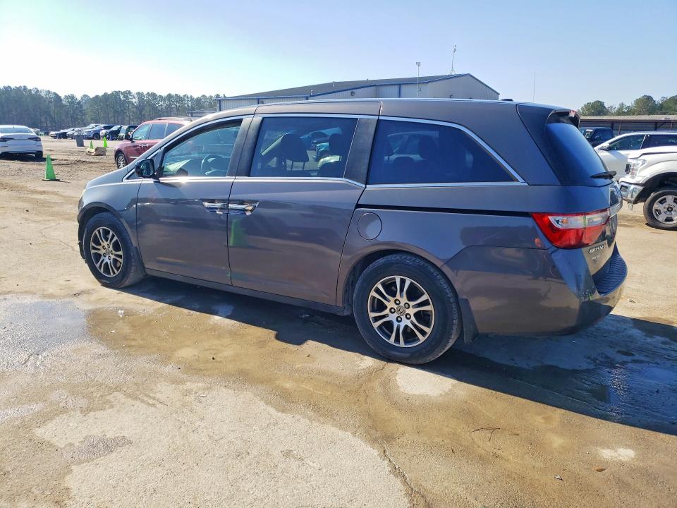 Photo 2 from auction – 2013 HONDA ODYSSEY with VIN 5FNRL5H66DB018031