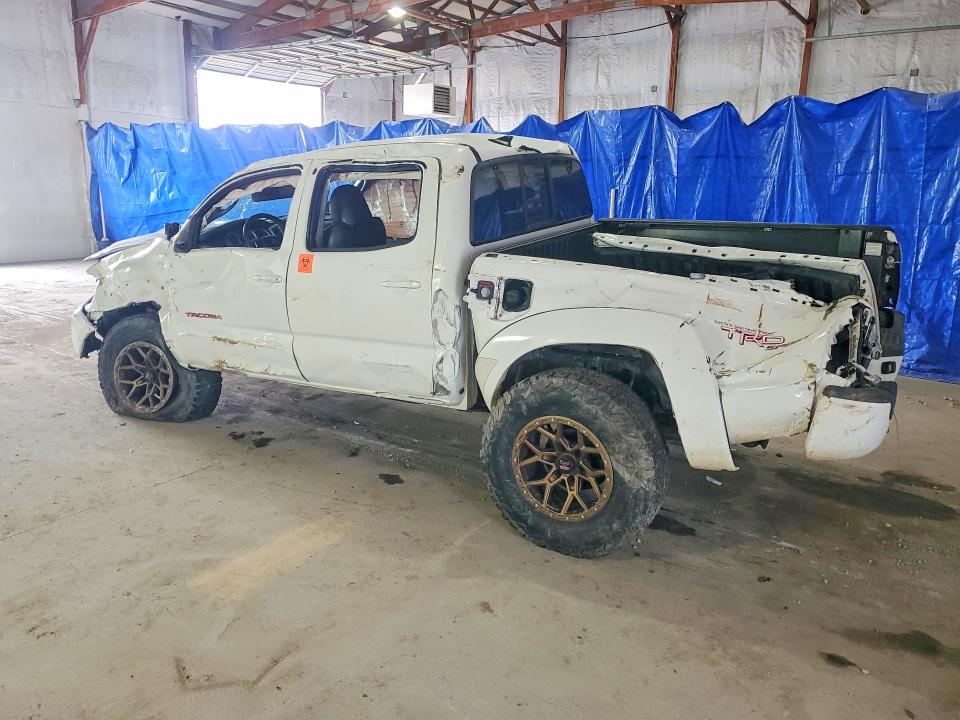 Photo 2 from auction – 2013 TOYOTA TACOMA with VIN 3TMLU4EN1DM126576