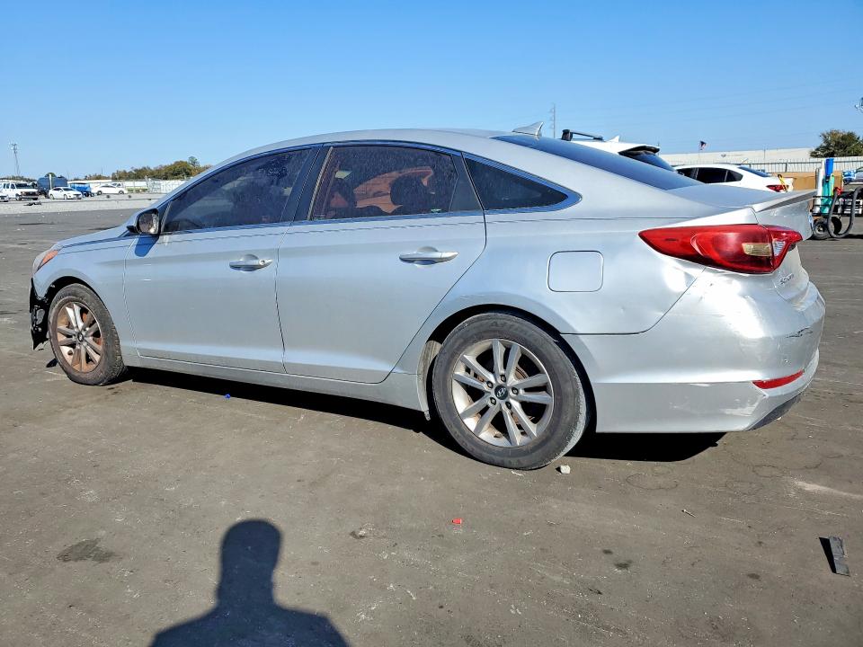 Photo 2 from auction – 2016 HYUNDAI SONATA with VIN 5NPE24AF0GH385700