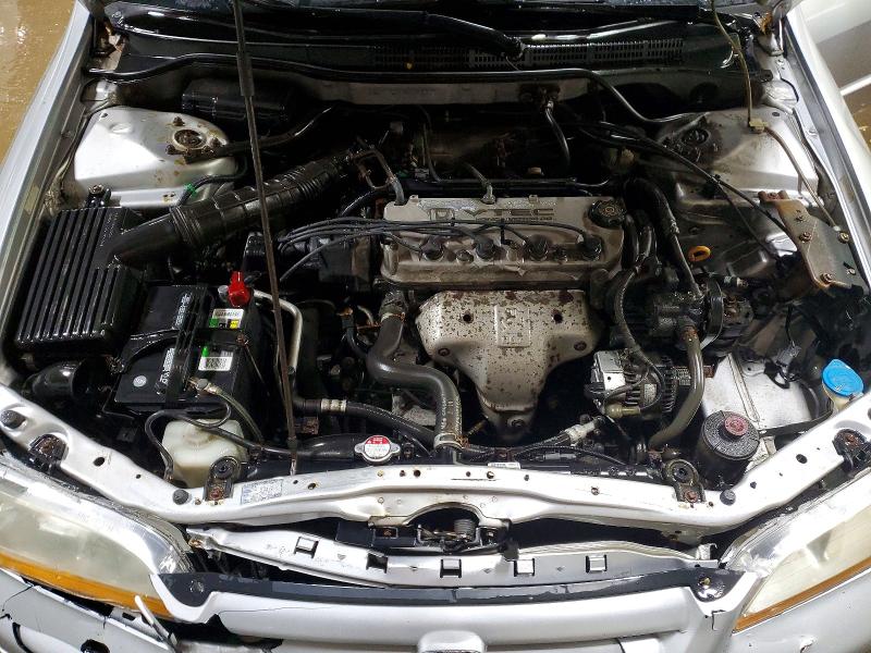 Photo 11 from auction – 2002 HONDA ACCORD SE with VIN 1HGCG56722A149938