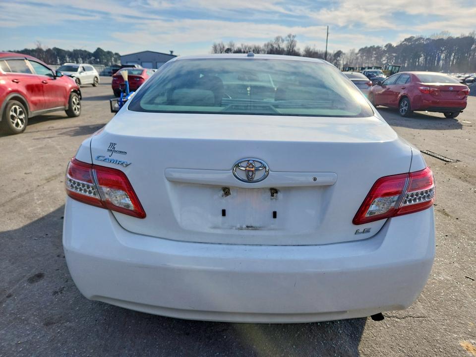 Photo 6 from auction – 2011 TOYOTA CAMRY BASE with VIN 4T1BF3EK6BU681744