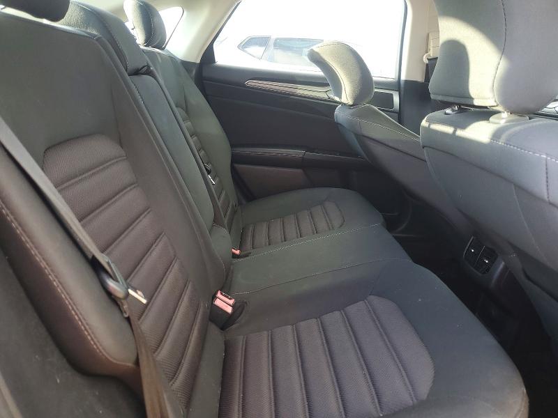 Photo 10 from auction – 2017 FORD FUSION with VIN 3FA6P0LUXHR374248