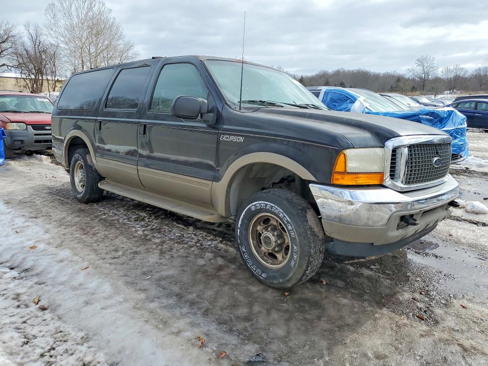 Photo 4 from auction – 2000 FORD EXCURSION with VIN 1FMNU43S6YEA45937