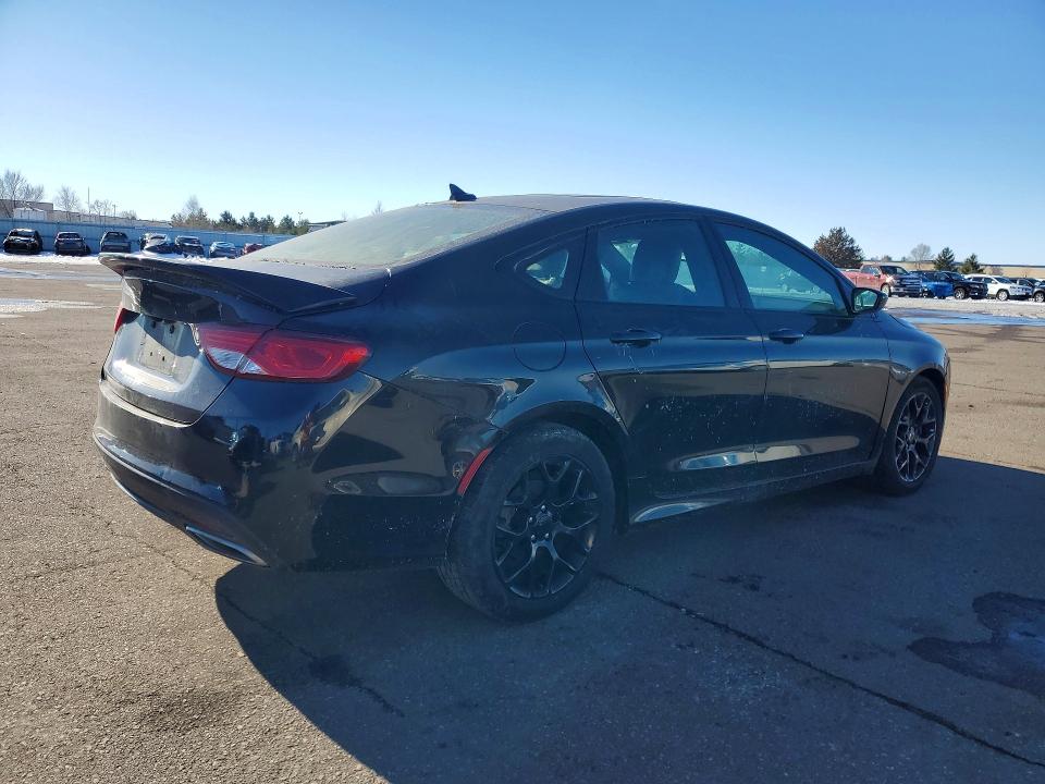 صورة رقم 3 من المزاد - 2015 CHRYSLER 200 S مع VIN 1C3CCCBG1FN580911