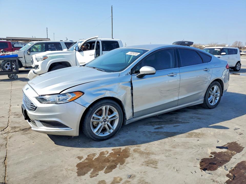 FORD FUSION SE 2018 with VIN 3FA6P0LU9JR286684 - Photo from auction