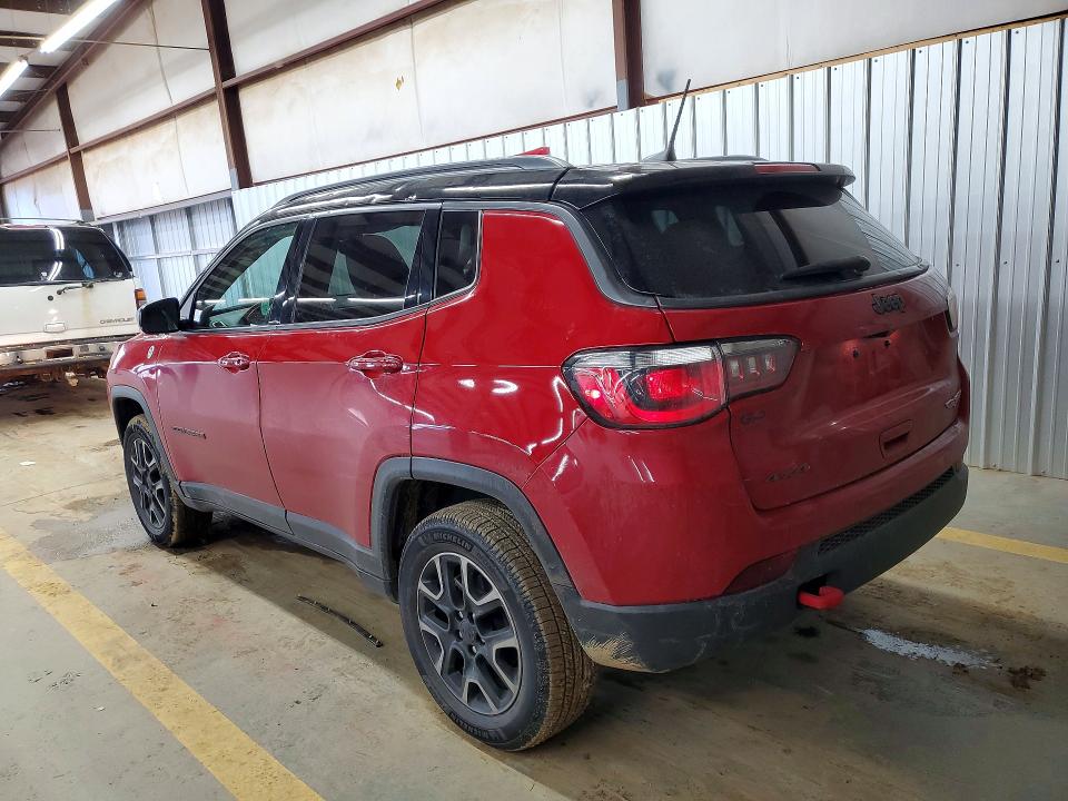 Photo 2 from auction – 2019 JEEP COMPASS with VIN 3C4NJDDB6KT594976