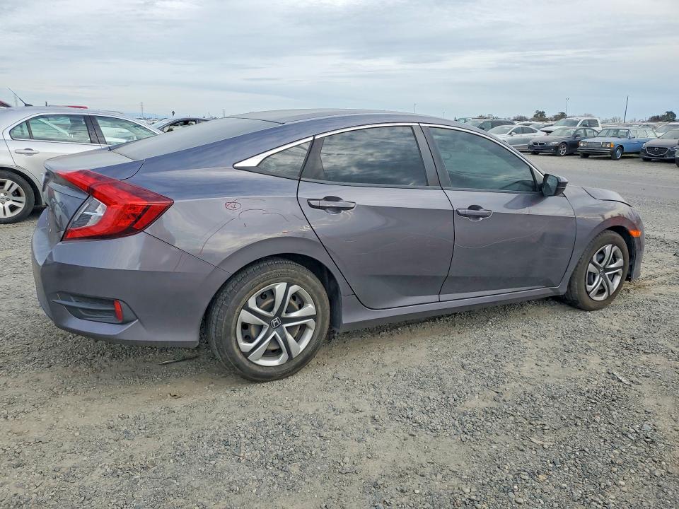 Photo 3 from auction – 2017 HONDA CIVIC with VIN 19XFC2F57HE214339