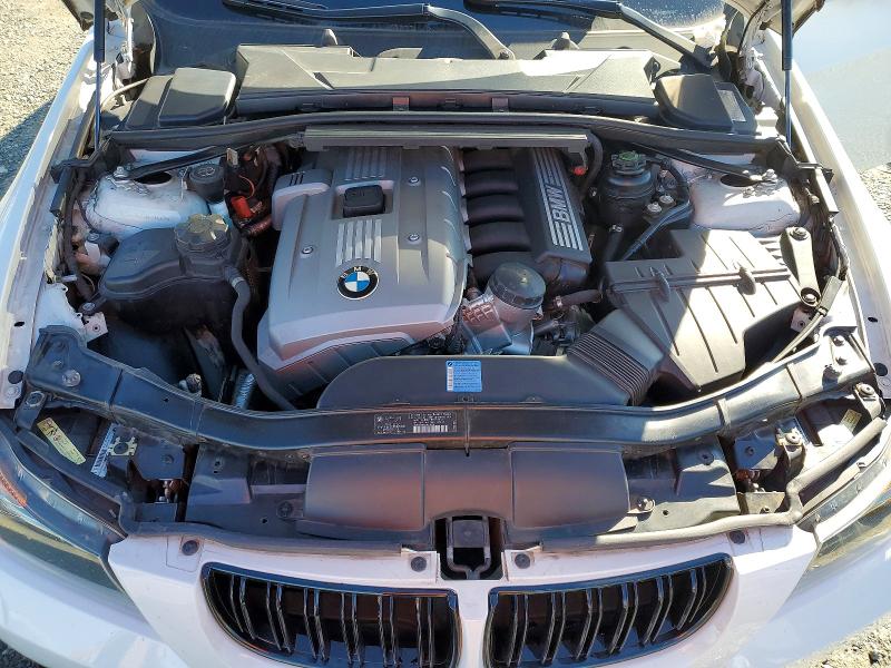 Photo 11 from auction – 2006 BMW 330 I with VIN WBAVB33516PS19247