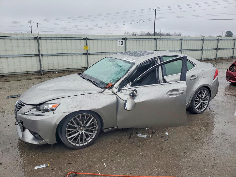 LEXUS IS 200T 2016 with VIN JTHBA1D20G5004259 - Photo from auction