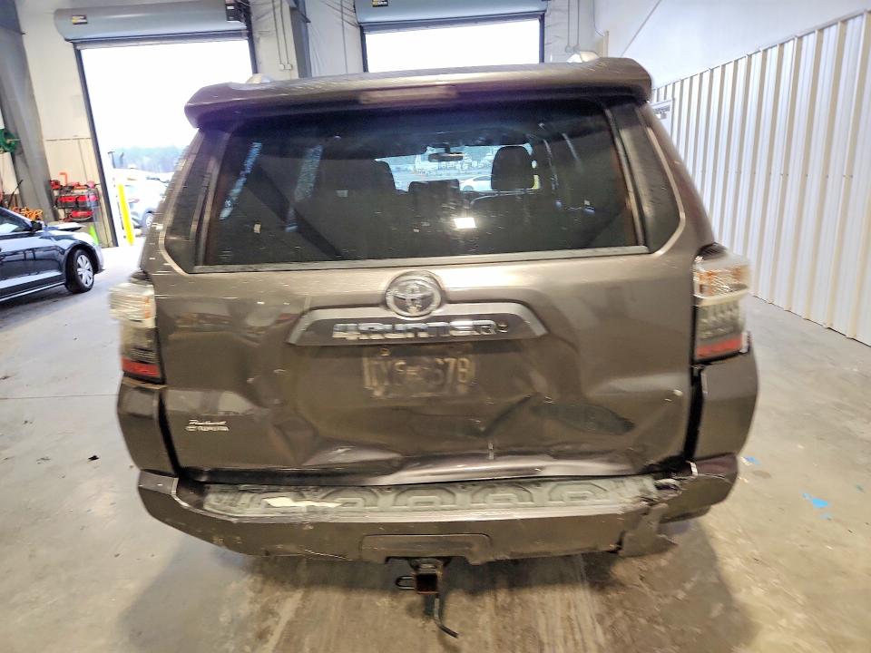 Foto 6 de la subasta – 2014 TOYOTA 4RUNNER con VIN JTEBU5JR3E5160399