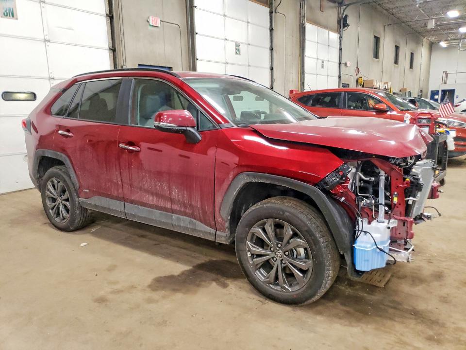Photo 4 from auction – 2025 TOYOTA RAV4 LIMIT with VIN 4T3D6RFV6SU194717