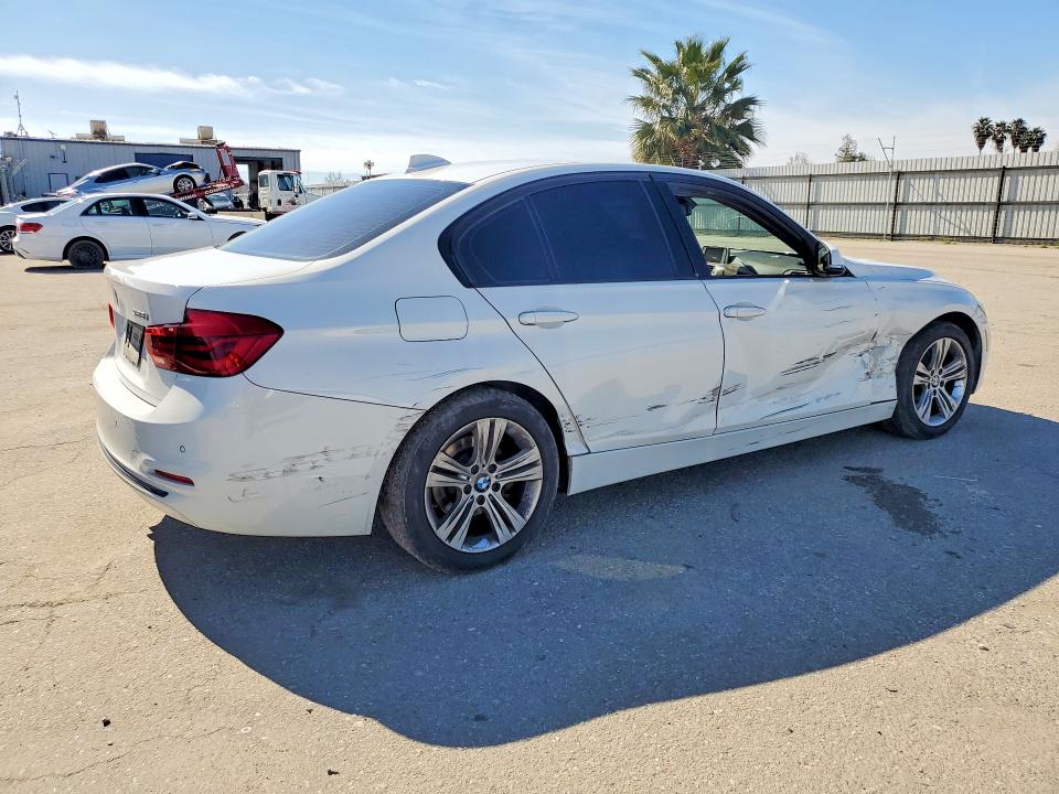 Photo 3 from auction – 2016 BMW 328 with VIN WBA8E9G55GNT47425