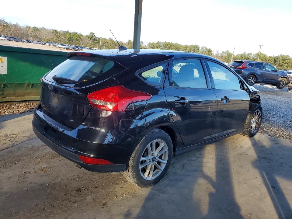 Photo 3 from auction – 2017 FORD FOCUS SE with VIN 1FADP3K20HL336325
