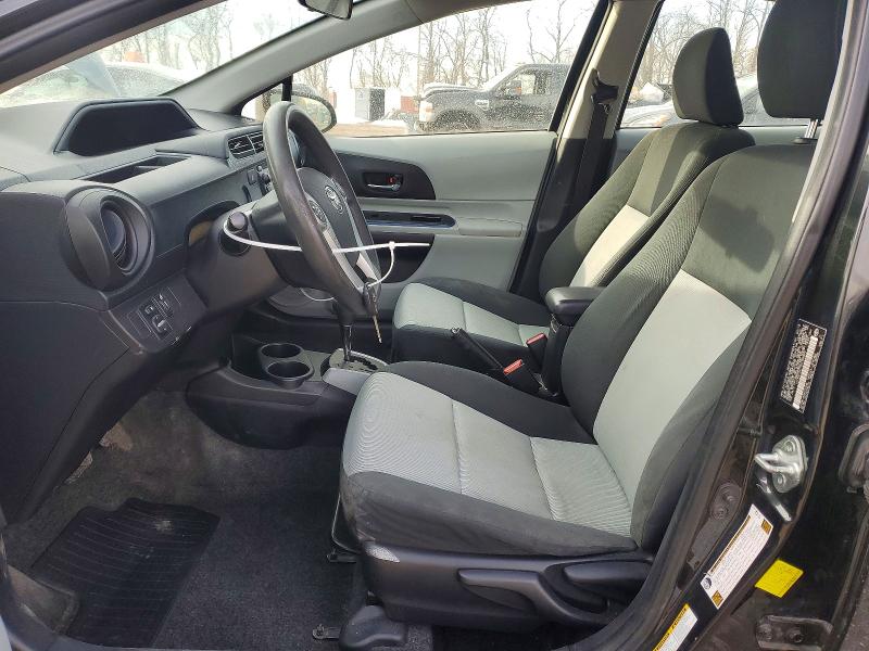 Photo 7 from auction – 2013 TOYOTA PRIUS C with VIN JTDKDTB31D1038889