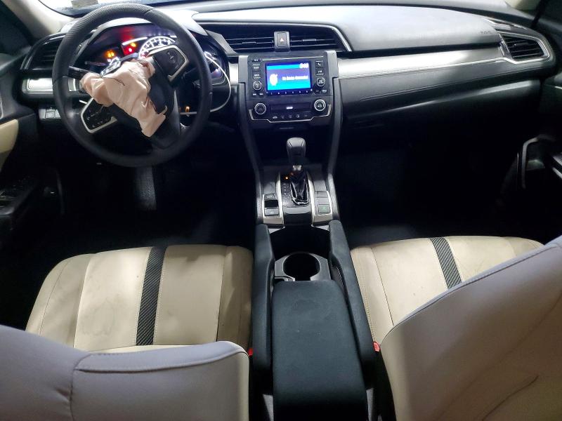 Photo 8 from auction – 2018 HONDA CIVIC with VIN 2HGFC2F56JH603274